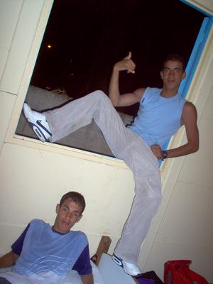 moi  &  mon fr&eacute;re youssef